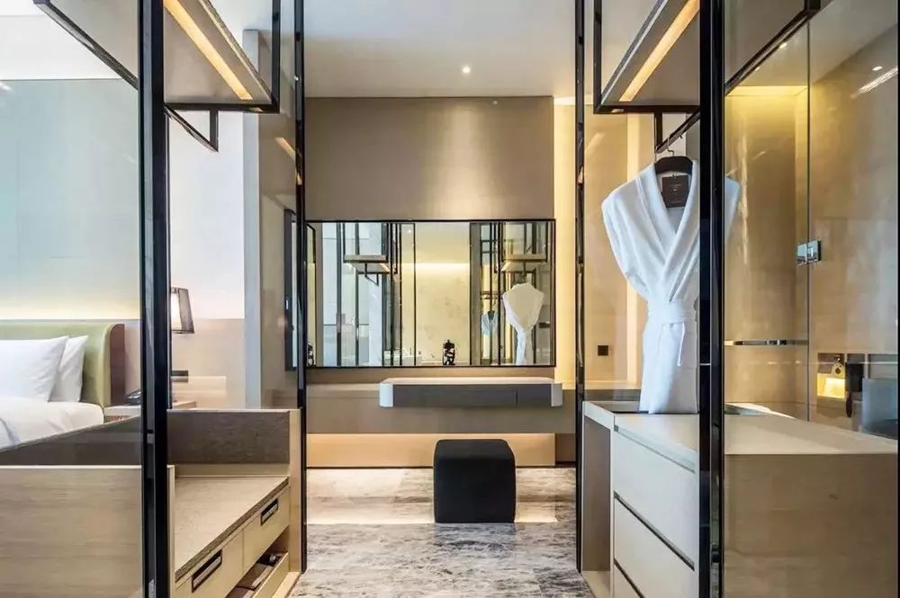 索菲特酒店颜值巅峰之作,《流浪地球》男主吴京都去佛山打过卡