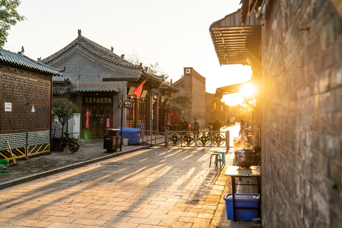 最好看的穿越当皇帝小说,穿越成最能打仗的皇帝的小说