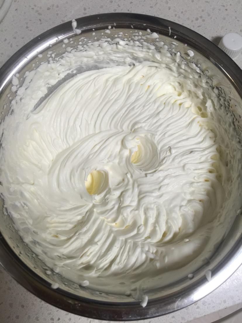 妈妈生日蛋糕40-50岁洋气6寸,妈妈送给奶奶的长方体生日蛋糕