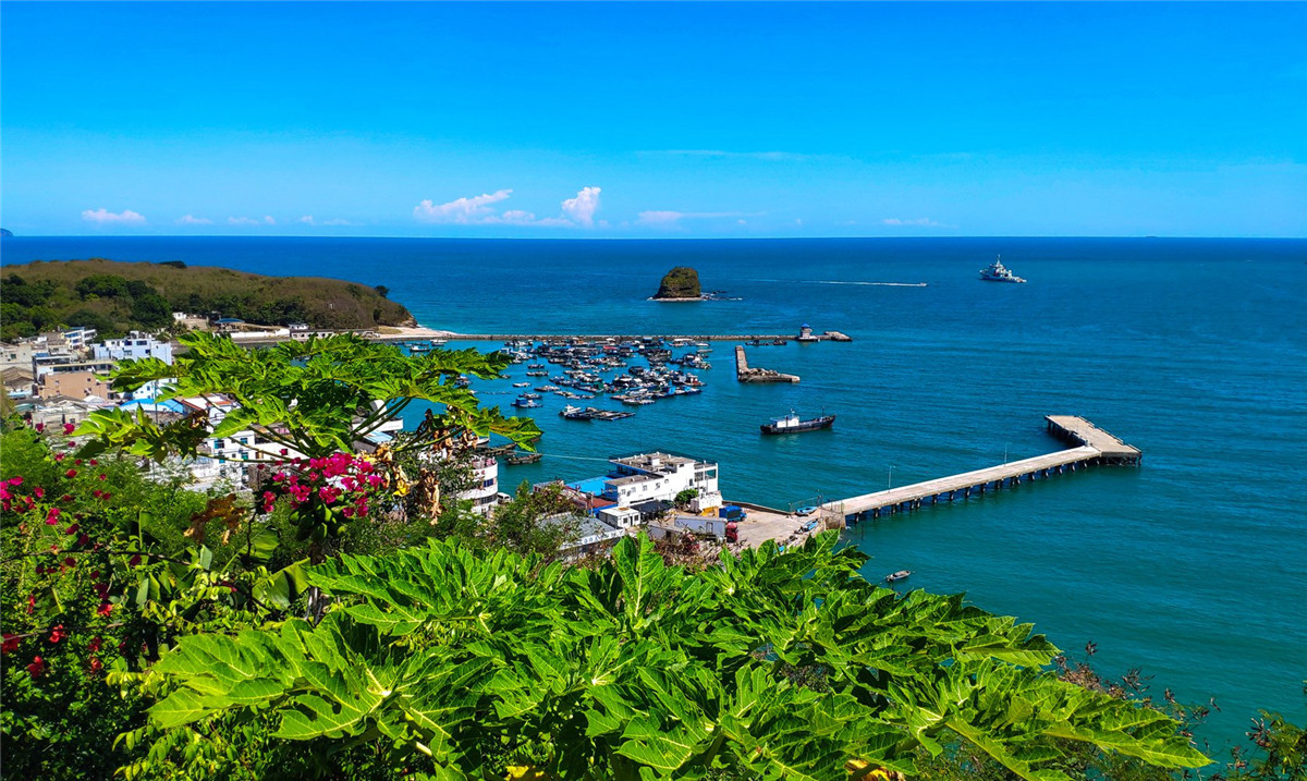广西北海涠洲岛的火山岛介绍,涠洲岛是中国最年轻的火山岛吗