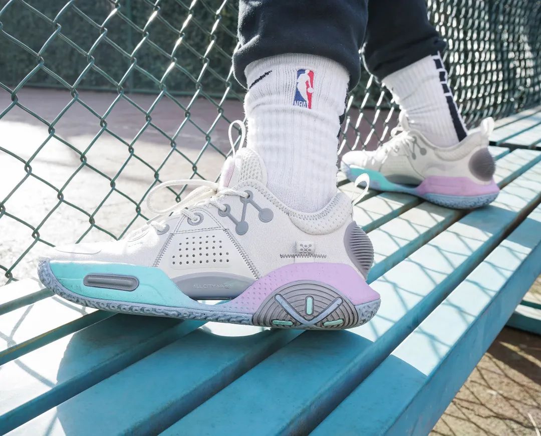 李宁全城9青年版有啥区别,李宁韦德之道全城9棉花糖