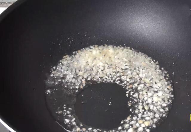 小河虾炒韭菜怎么炒好吃,小河虾炒韭菜鸡蛋的做法大全家常