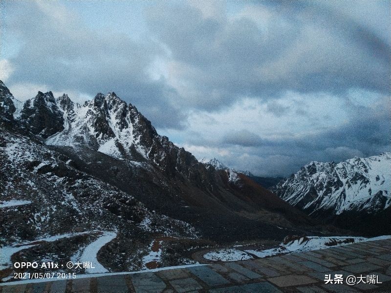 比亚迪唐穿越丙察察,4+2出行方式