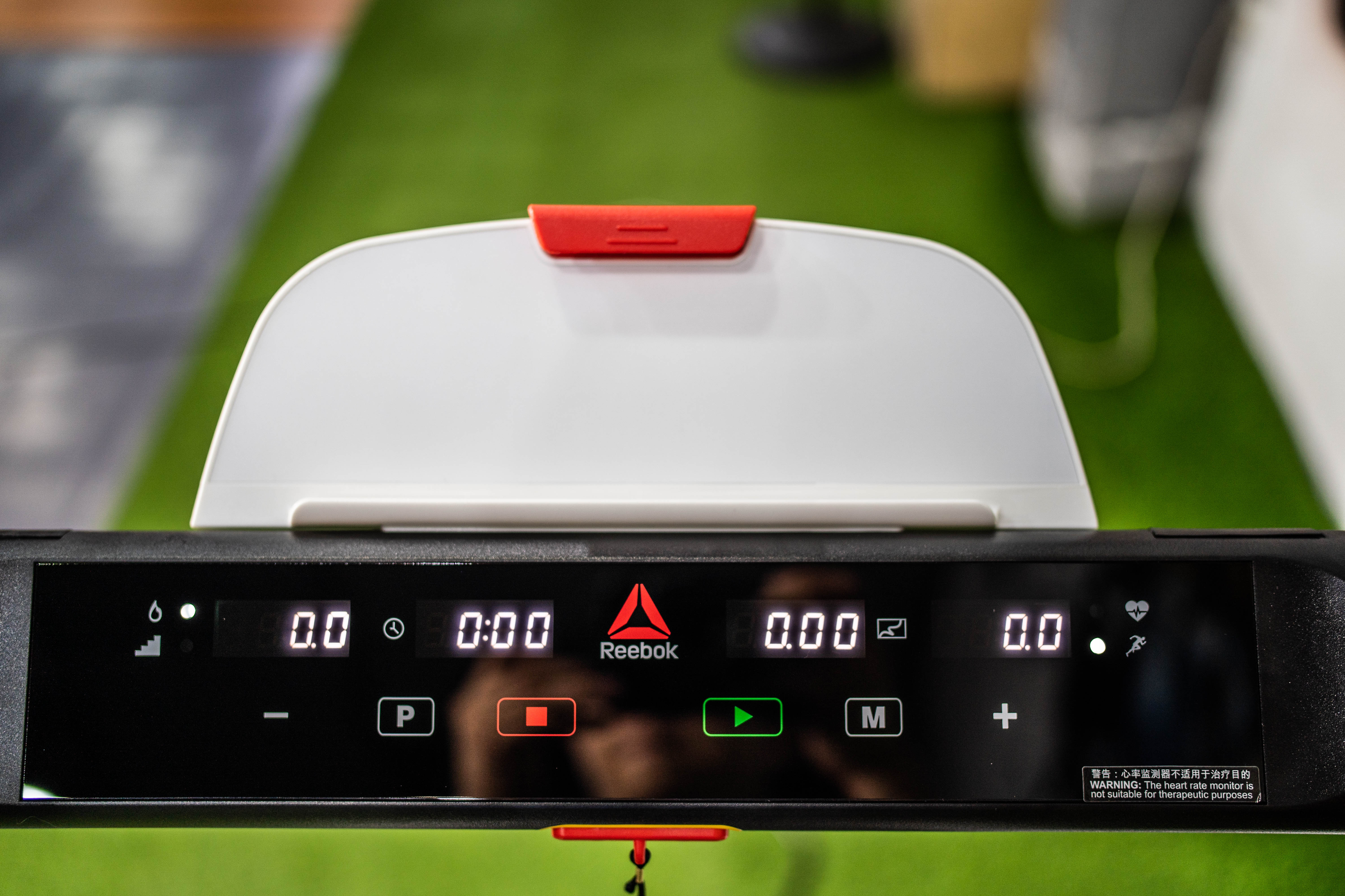 锐步irun3跑步机评测,锐步折叠跑步机irun4