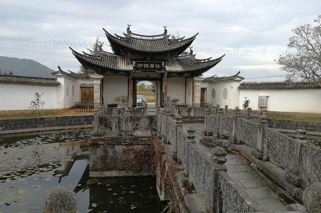 云南必去十大古镇景点推荐一下,云南必去的十大古镇景点推荐一下