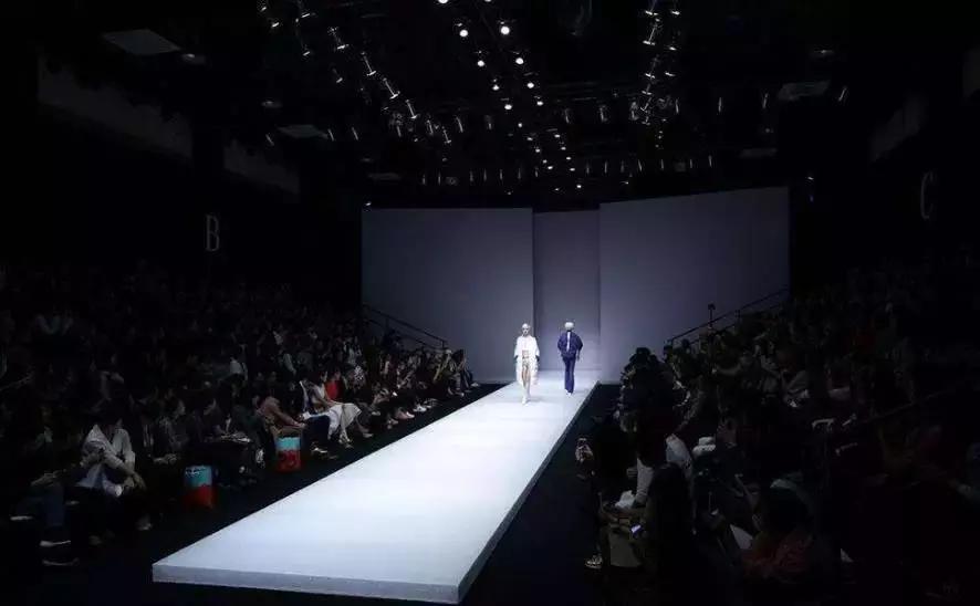 10000张电影票9元,30000张电影票免费送出