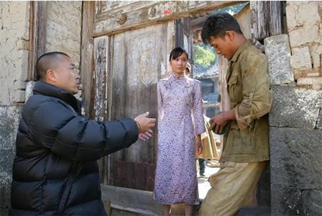 五环外的北京：通勤成难题、孩子的教育难，重压之下的焦虑