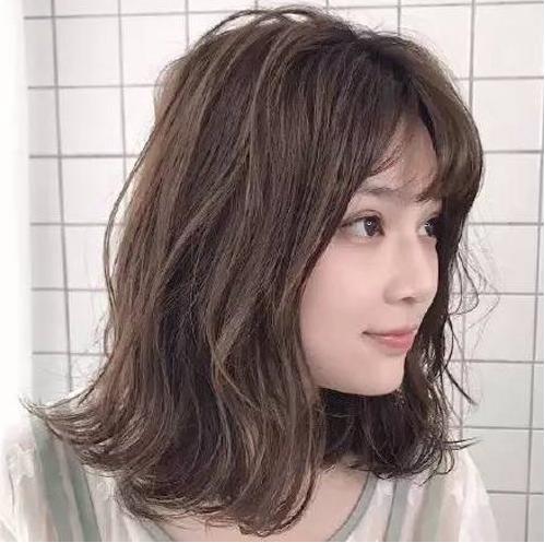 30-40岁圆脸发型减龄剪超短,4050圆脸女士剪什么发型好看