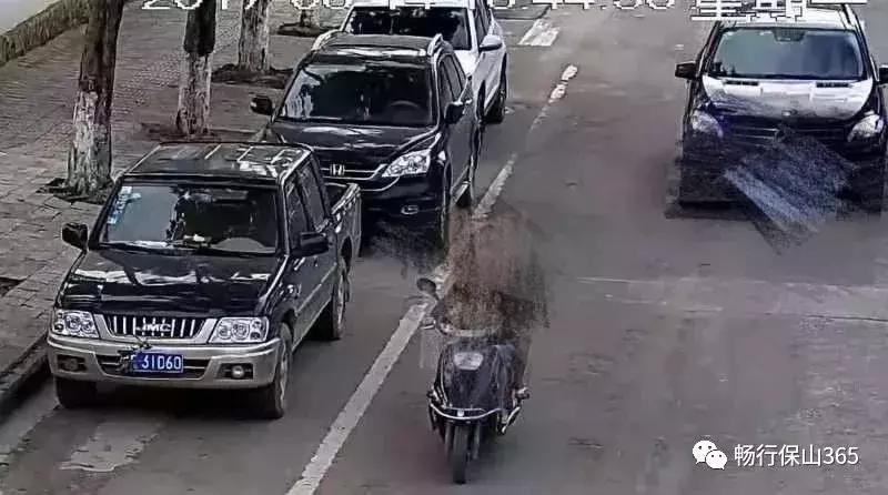 高手在民间拦阻索,高手在民间一点破绽都看不出来