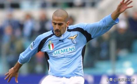 他曾是曼联的最大牌“水货”，但他却以一人之力击败利物浦