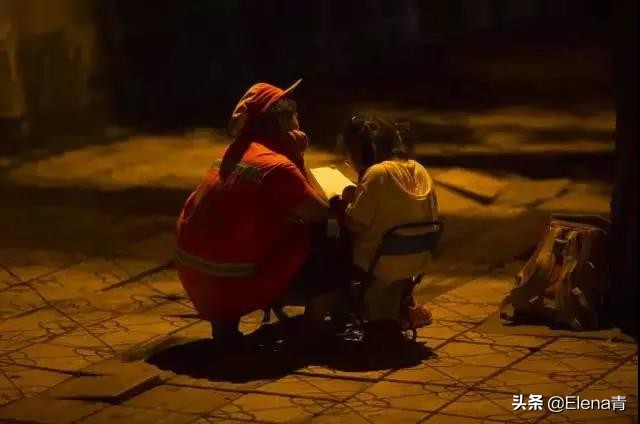 当女人的乳头被吸长达一个月,看完惊呆了~~