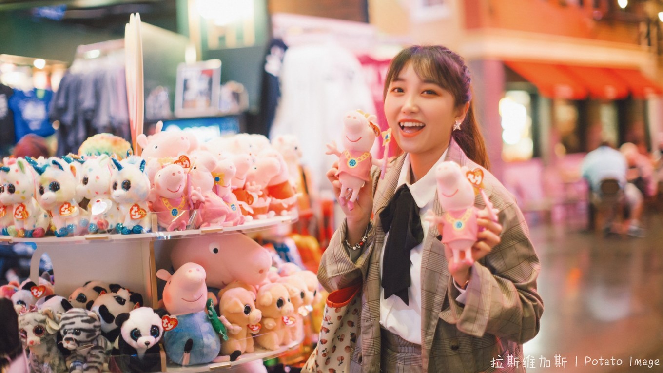 美国洛杉矶奥特莱斯购物必买,美国奥特莱斯购物买什么便宜