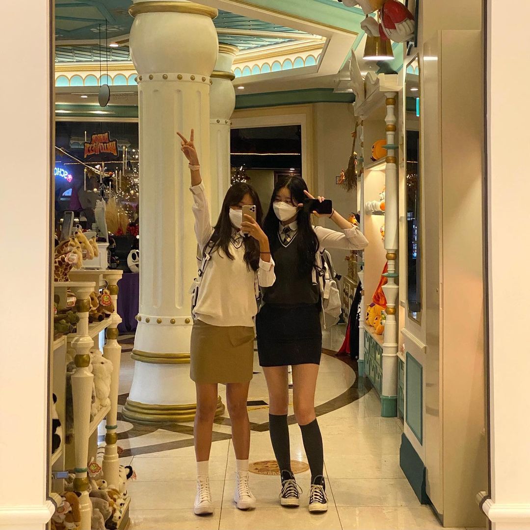 韩国女性在学校穿什么校服,韩国校服款式有哪些风格