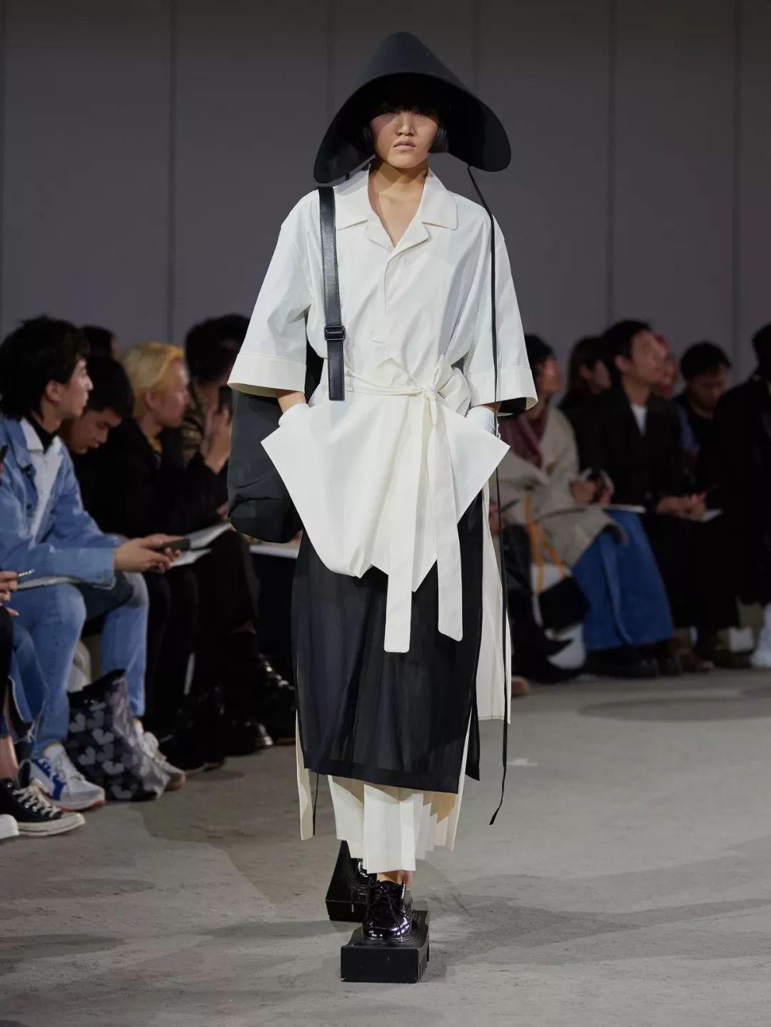 十二星座春夏穿什么,关于十二星座的夏季穿搭