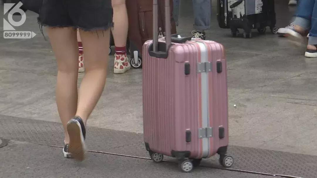 怎么用旅行箱密码锁,有没有让行李箱直接解锁的方法