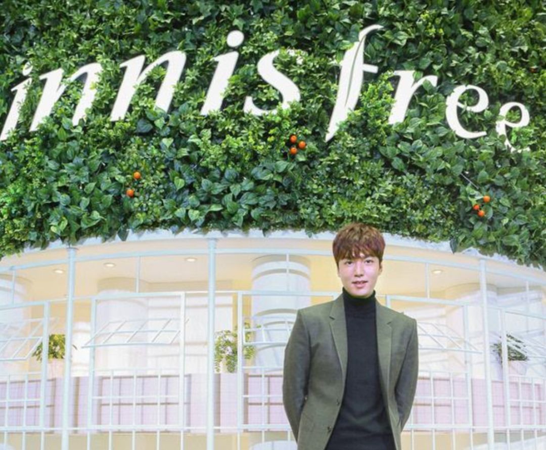 化妆品广告被小鲜肉集体霸占，还给不给女明星活路了？