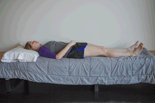 10分钟背部练习缓解脊柱僵硬,纠正脊椎和背部的运动