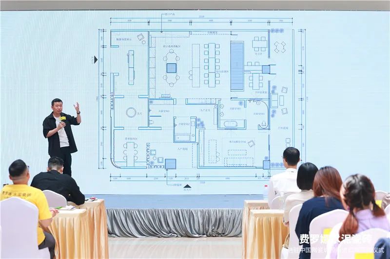 引进两大国际顶尖设计师品牌，费罗娜携Plus+新店态闪耀“回城”