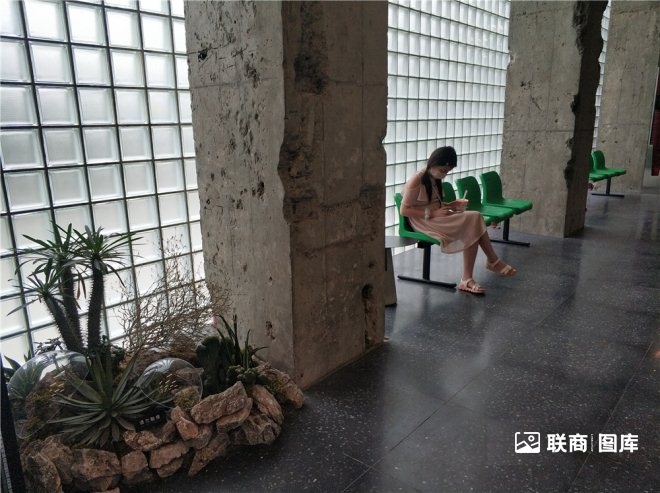 探访HARMAY北京三里屯店：美妆零售界闯入“搅局者”