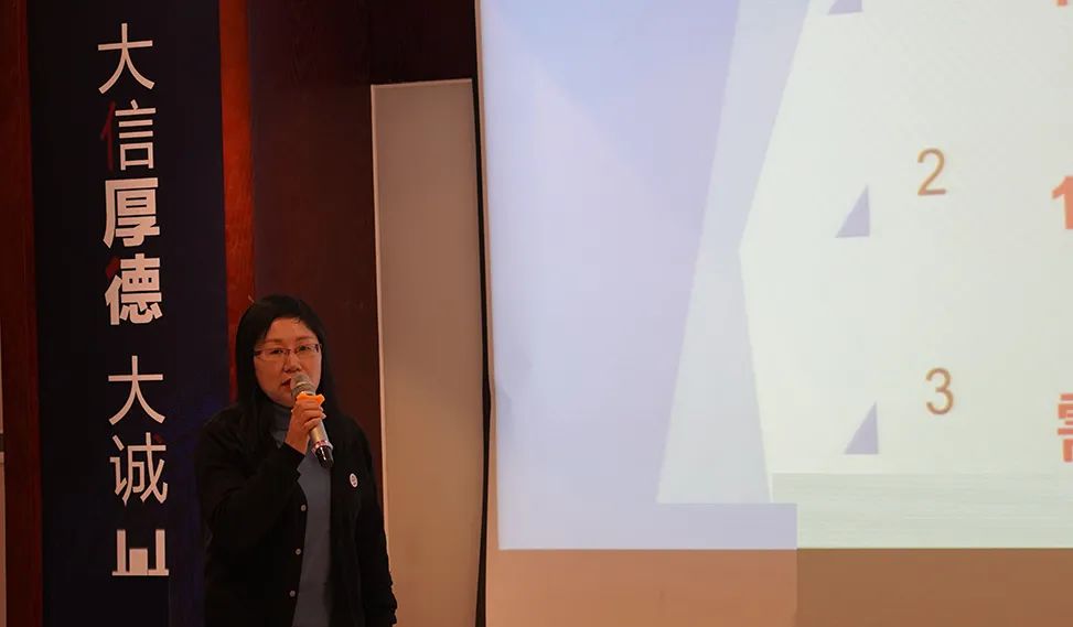 鐤儏鍙屽噺鏁欏煿琛屼笟,鐤儏褰撳墠鏁欏煿鏈烘瀯闈复涓夊ぇ鎸戞垬