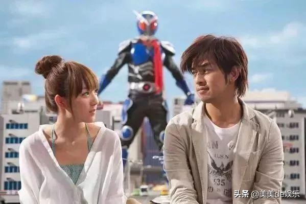 假戏真做！七年地下恋被扒光，爱上“肉食女”？