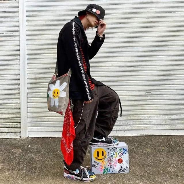 “亚逼”怎么就成了土味非主流？你以为你真的懂时尚？