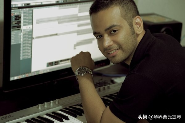 伊朗音乐家、小提琴家、作曲家、词曲作者和编曲家AliBakhtiar