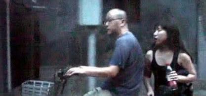 49岁窦唯近照曝光依然仙风道骨,窦唯到底是仙儿还是落魄