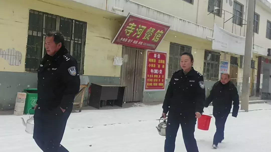 大山里的小女警,山沟里的金凤凰——灵宝户籍警韩晓丹