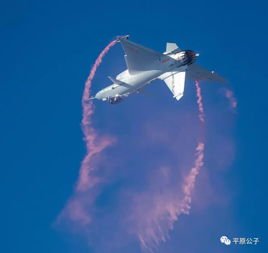 j10b珠海飞行表演,j10b飞行表演