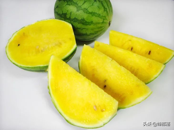 夏天吃黄心西瓜好还是红心西瓜好,吃西瓜的几大注意事项