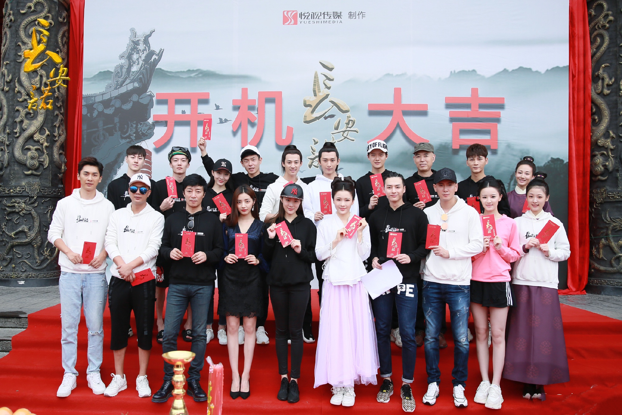 锦衣之下小蓝是好人吗,锦衣之下小蓝入宫