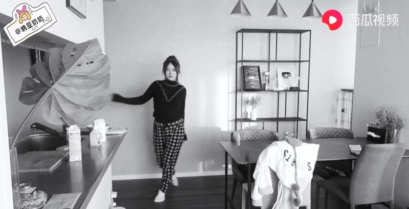 绾宠眴濂跺ザ鏁欎綘鏀瑰杽椹艰儗,绾宠眴濂跺ザ椹艰儗