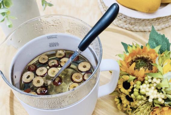 星巴克2021樱花保温杯,美的杯子保温杯