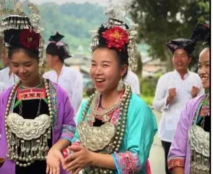 这对父母怎么想到的？把孩子十岁生日变成了学习的动力