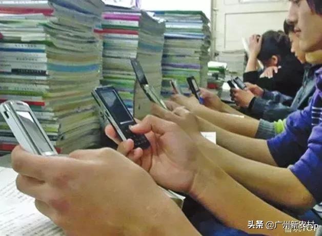 十年后手机会怎样,十年后手机的变化