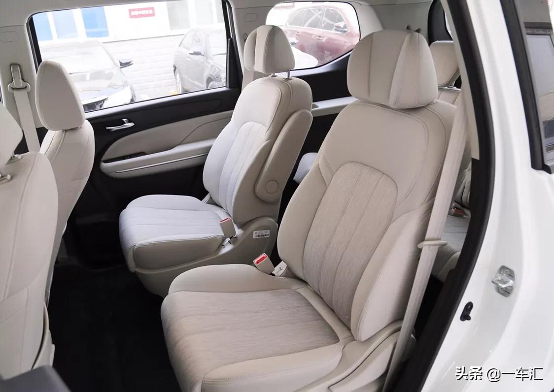 广汽传祺gm6手动挡好开吗,广汽传祺gm6七座精英版