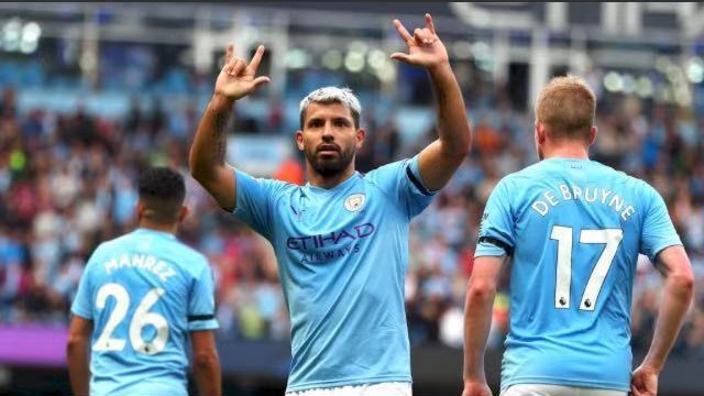 英超第4轮综述积分榜:红军蓝月再度发威红魔蓝军痛失好局