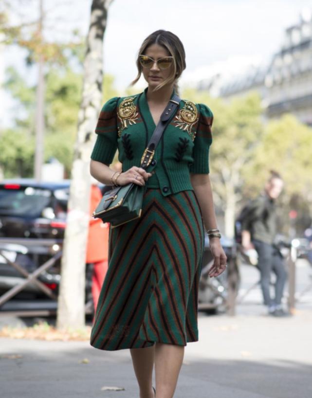 短袖针织衫什么季节穿,什么天气穿短袖针织衫