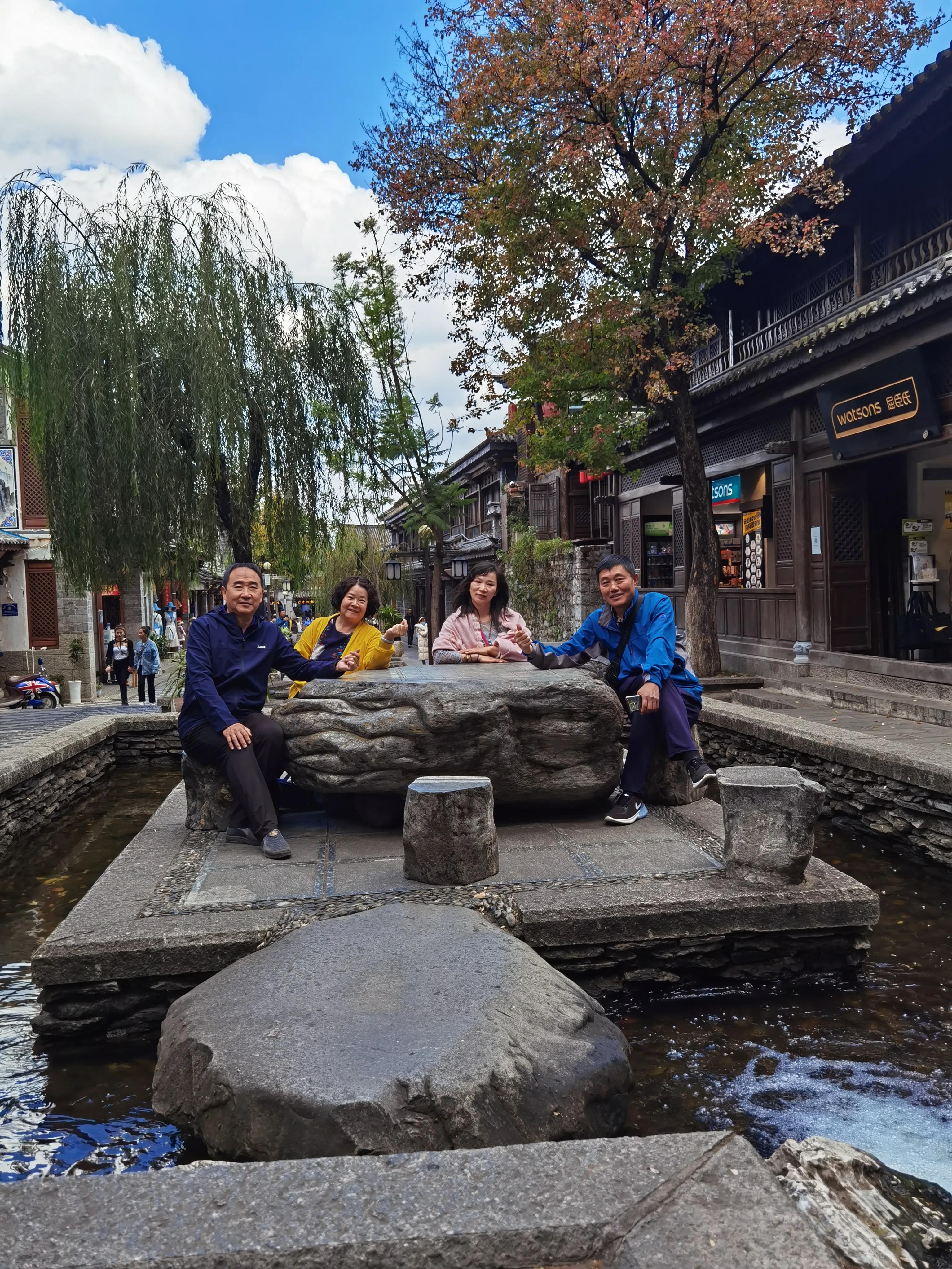 退休的生活丰富多彩幸福快乐,退休生活开启新的快乐生活