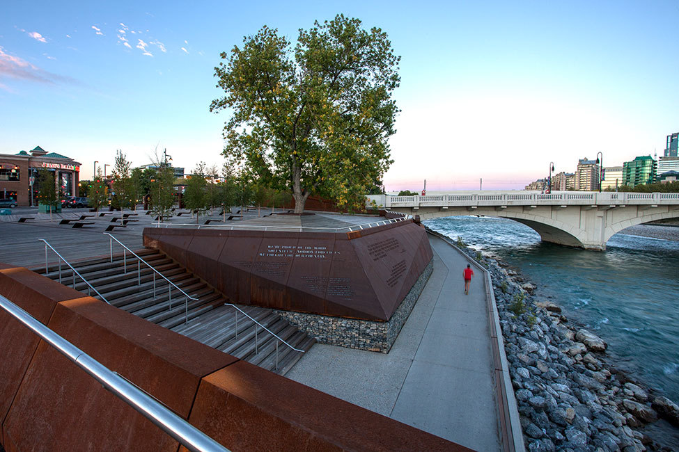 锈蚀耐候钢板表面需要处理么,耐候钢板在景观中的应用