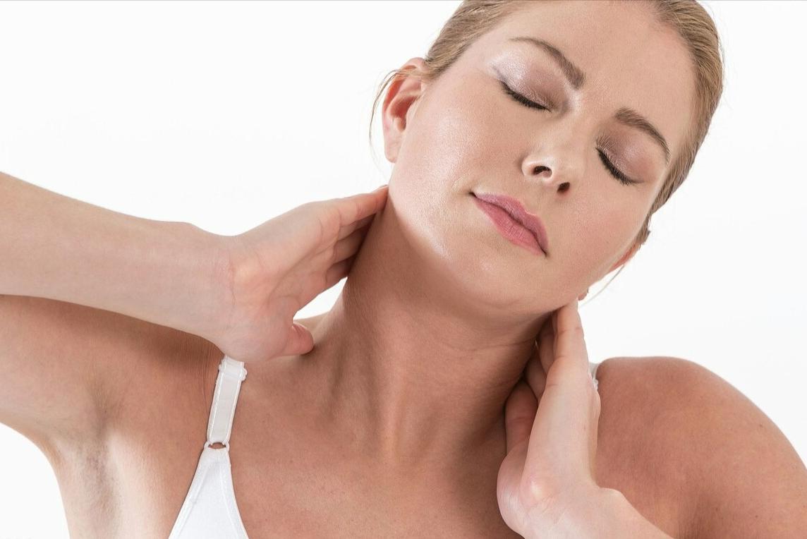 消除嘴角纹的正确方法,脖纹怎么消除最快方法