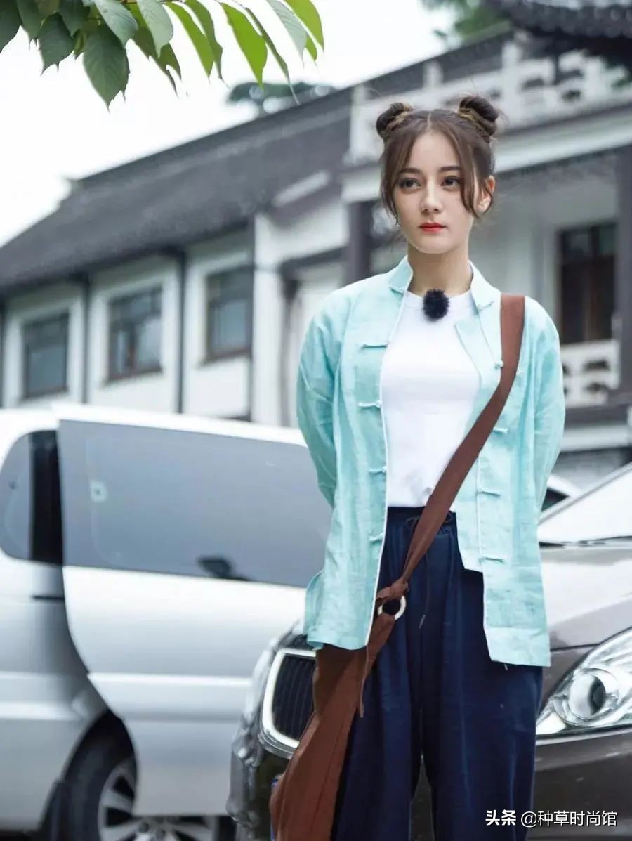 花瓣丸子头学生党蓬松,古风丸子头前额花瓣头饰