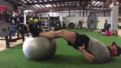 腿部站立直腿训练,在家就能练的魔鬼式的腿部训练