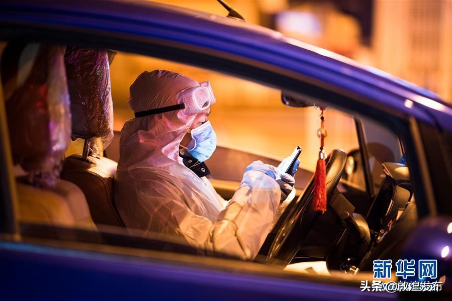 武汉战疫中的坚守和奉献,武汉战役中华民族力量