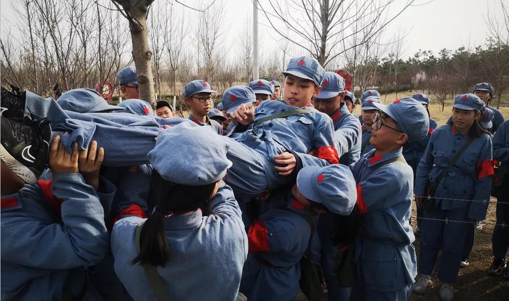 学校巡礼视频,关于知行学校