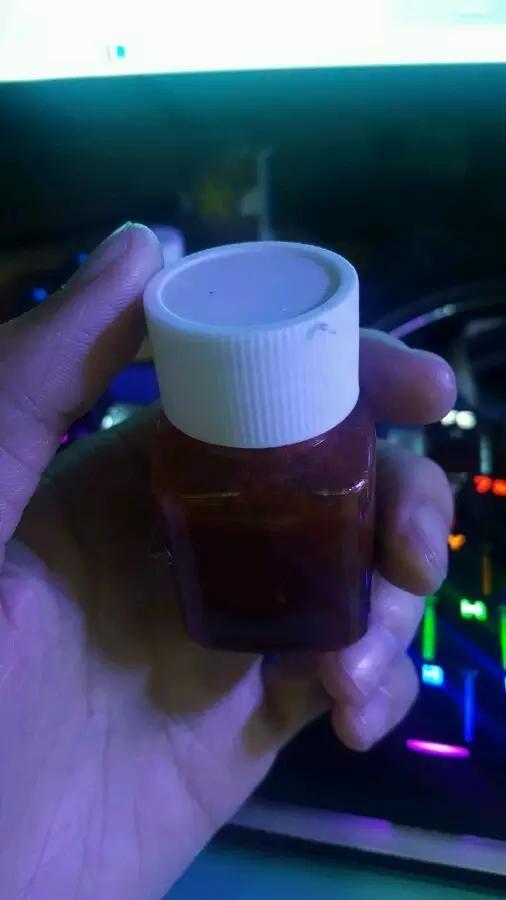 大学生1000元在宿舍开缸,还贴“禁止手碰”的标识,担忧舍友关系