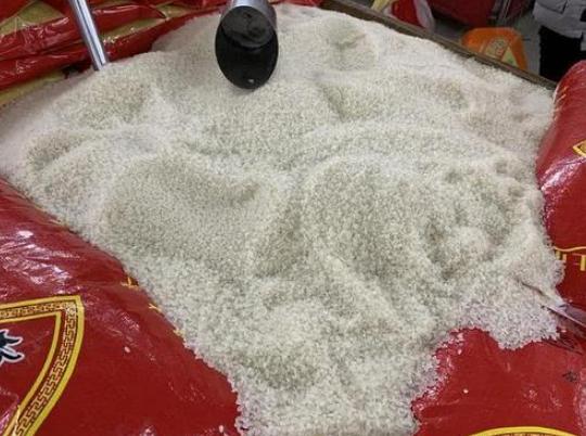 超市员工介绍商品,超市员工透露五种东西谁买谁上当