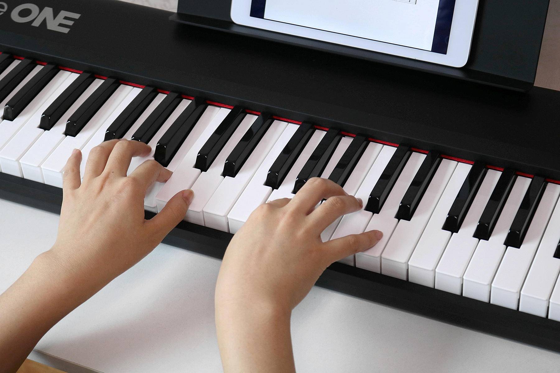 theoneair钢琴,theone电钢琴air