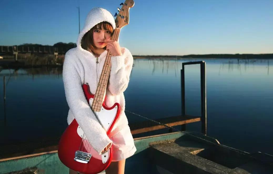 怎么学习吉他最快掌握,老年人学吉他最快的方法